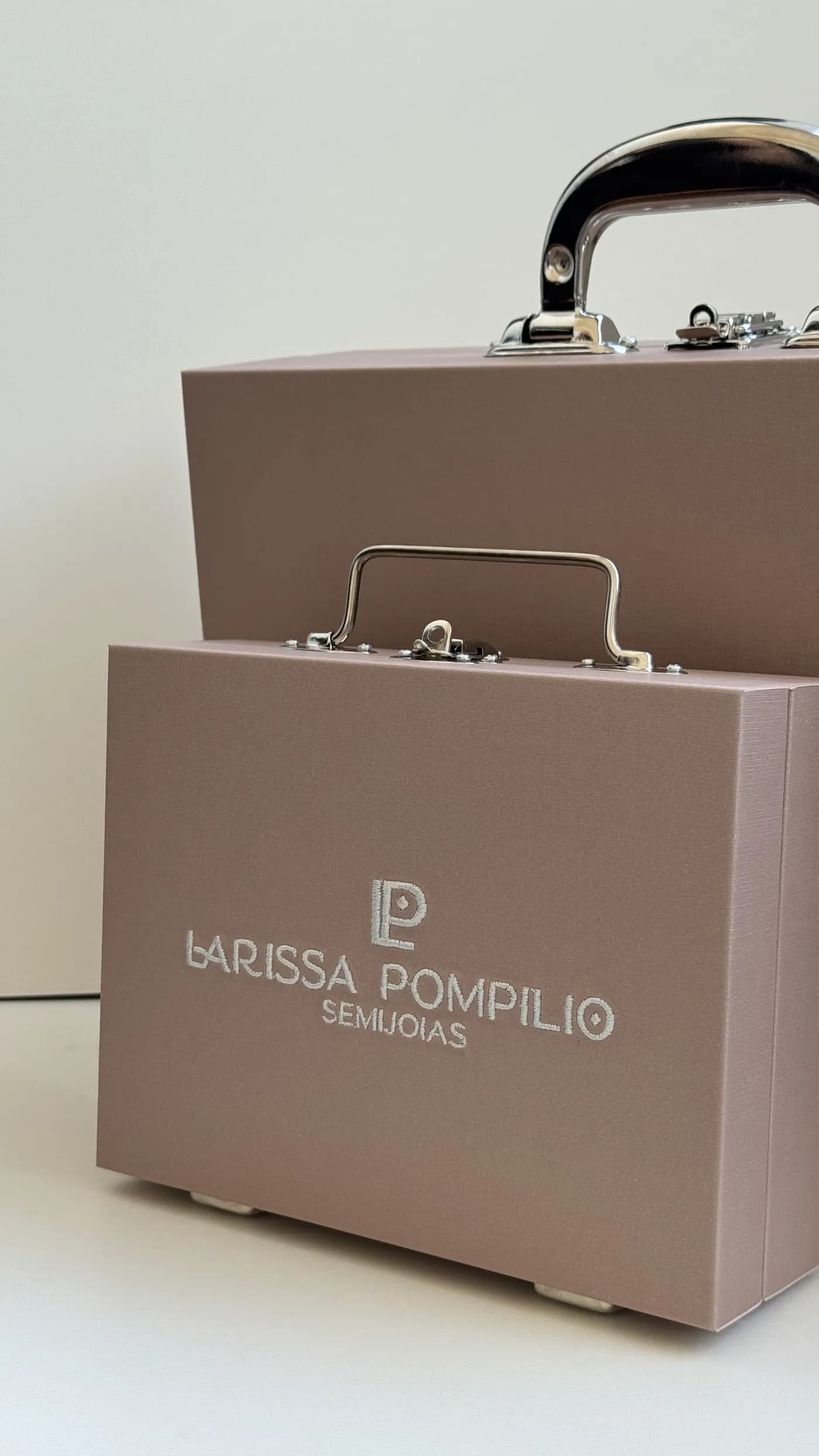 Maleta Larissa Pompilio